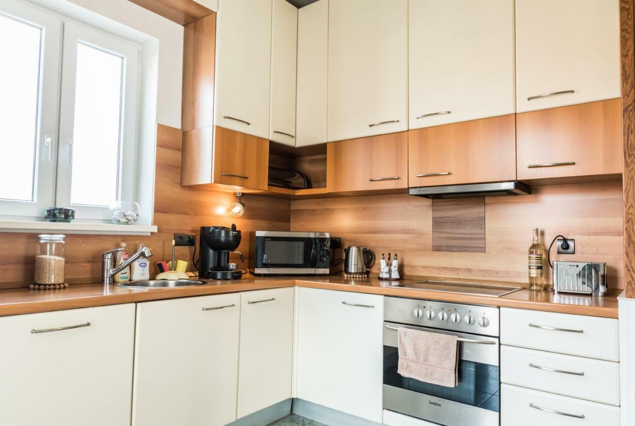 Top Center Sofialuxrentals Patriarh Evtimiy Apartment - Free Parking Exterior photo